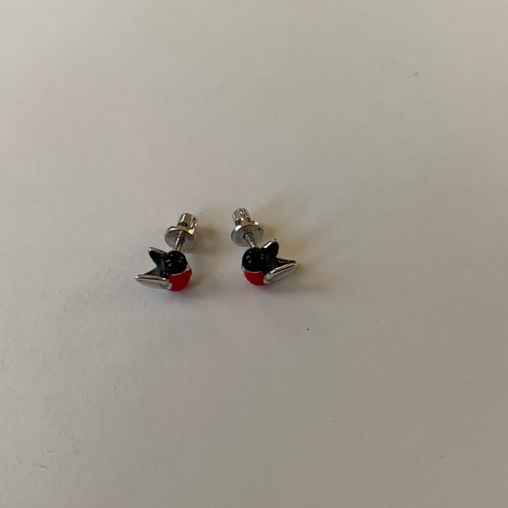 Small tiny earrings studs Birds. NEW. Never been worn. Size 0,2 inch long.